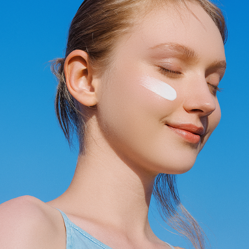 SKIN1004 - Madagascar Centella Hyalu-Cica Water-Fit SN Serum Sunscreen SPF50+ PA++++ 50ml