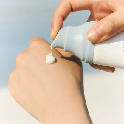 SKIN1004 - Madagascar Centella Hyalu-Cica Water-Fit SN Serum Sunscreen SPF50+ PA++++ 50ml